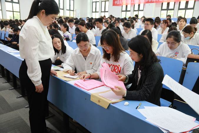 图示, 示意图&#10;&#10;中度可信度描述已自动生成:ver1